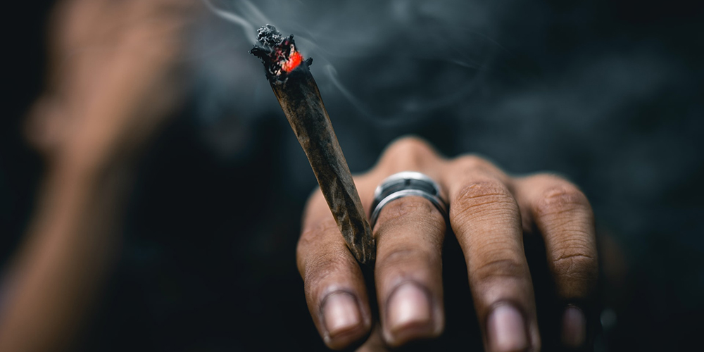 Cannabis and Yoga: The New Crazy Yoga Trend