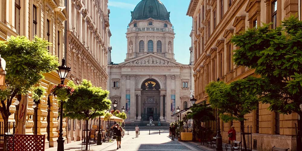 english yoga and healthy lifestyle events budapest