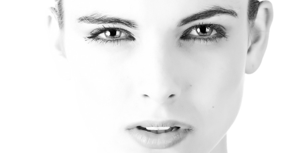 Arcjóga gyakorlatok és a bőrápolás