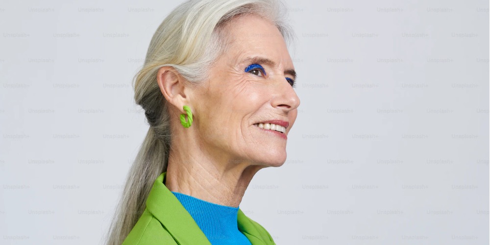 Jógapózok időseknek – Sosem késő elkezdeni!