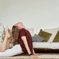 Jóga otthoni gyakorlása – teljes útmutató kezdőknek
